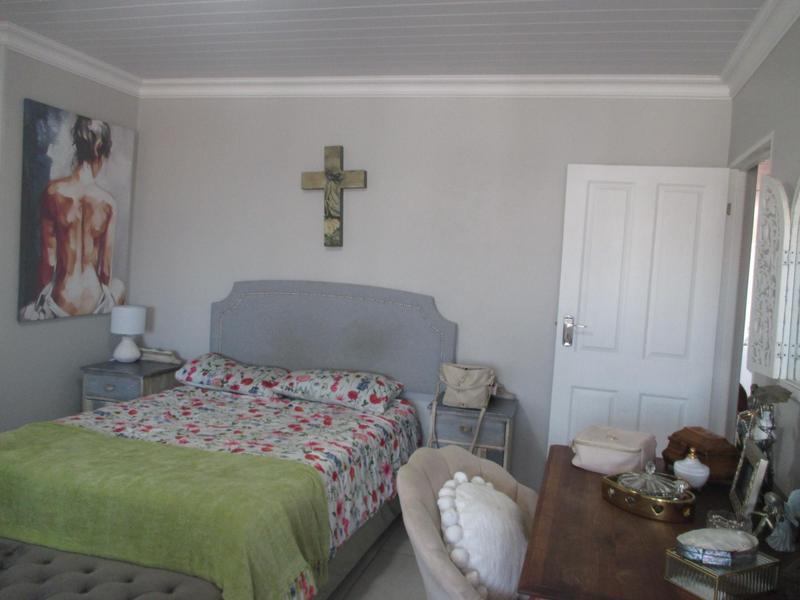 3 Bedroom Property for Sale in Dana Bay Western Cape